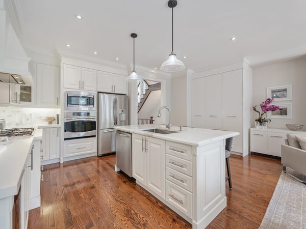 39 Glenforest Rd., Toronto, ON
