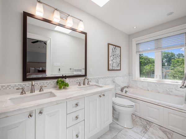39 Glenforest Rd., Toronto, ON