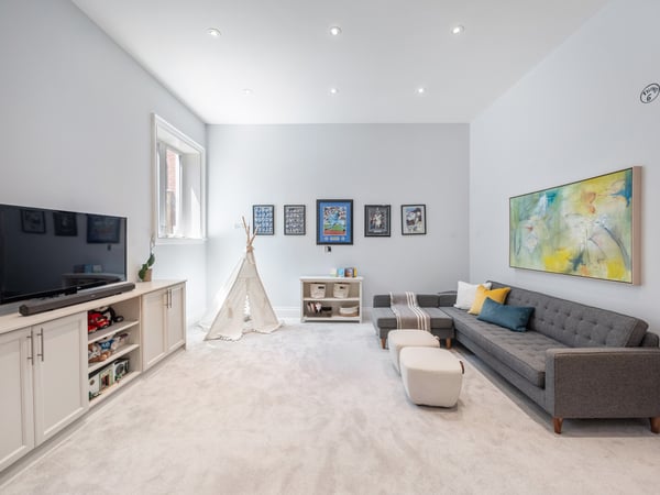39 Glenforest Rd., Toronto, ON