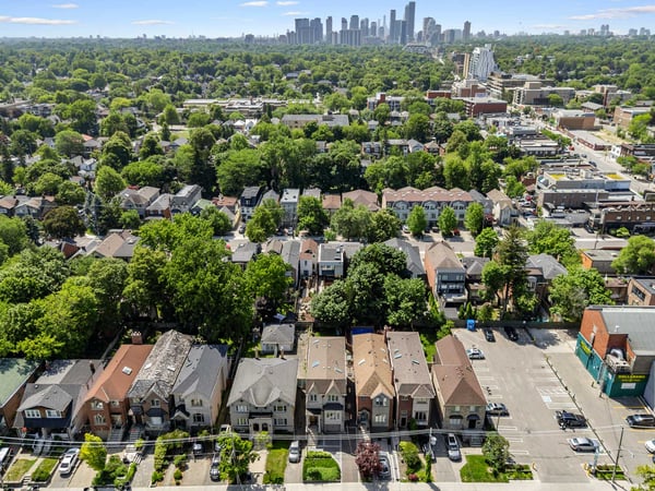 39 Glenforest Rd., Toronto, ON