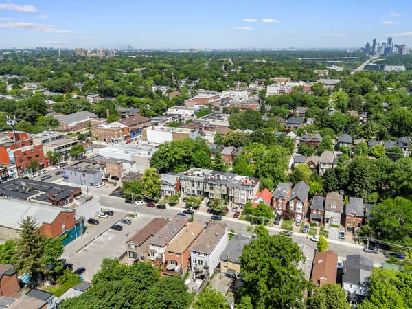 39 Glenforest Rd., Toronto, ON