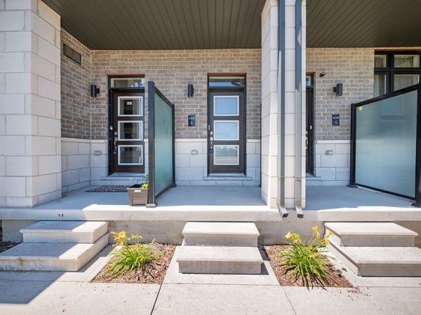 403-2550 Castlegate Crossing, Pickering, ON