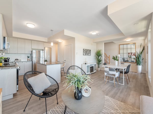 403-2550 Castlegate Crossing, Pickering, ON