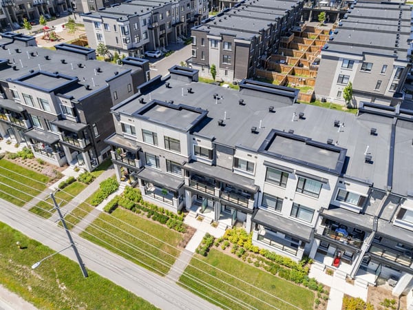 403-2550 Castlegate Crossing, Pickering, ON