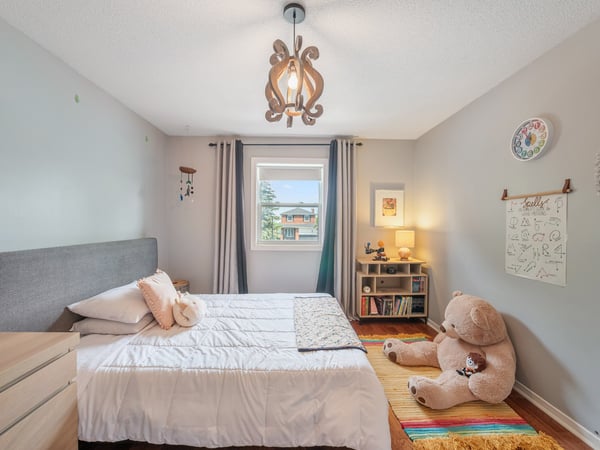 196 Billings Cres., Newmarket, ON