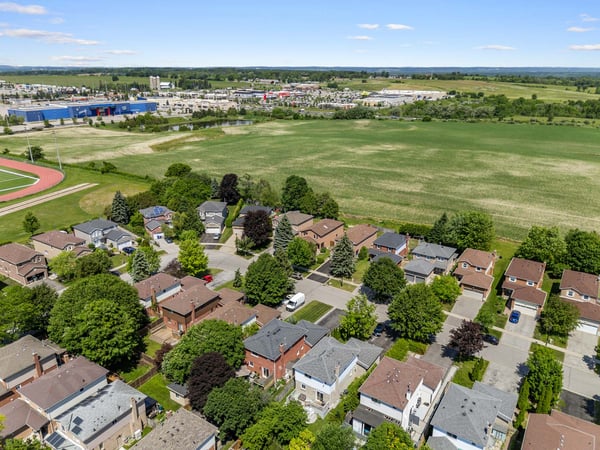 196 Billings Cres., Newmarket, ON