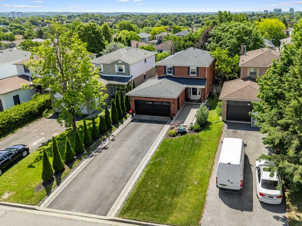 196 Billings Cres., Newmarket, ON