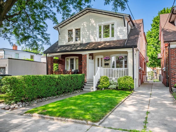 4 Kimbourne Ave., East York, ON