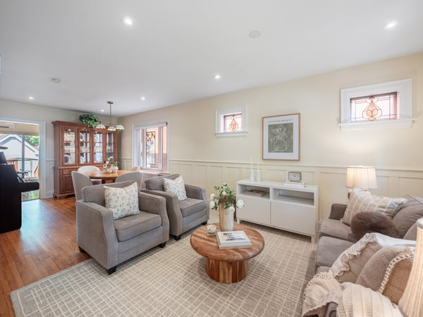 4 Kimbourne Ave., East York, ON
