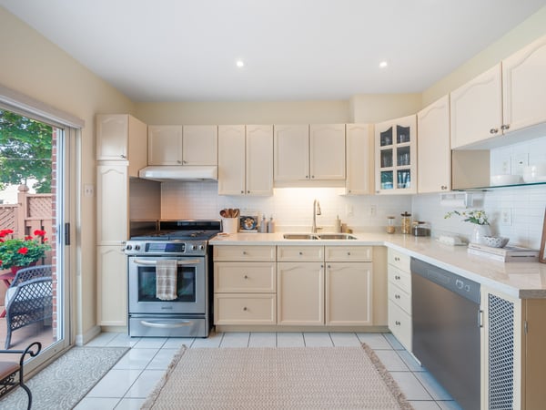 4 Kimbourne Ave., East York, ON