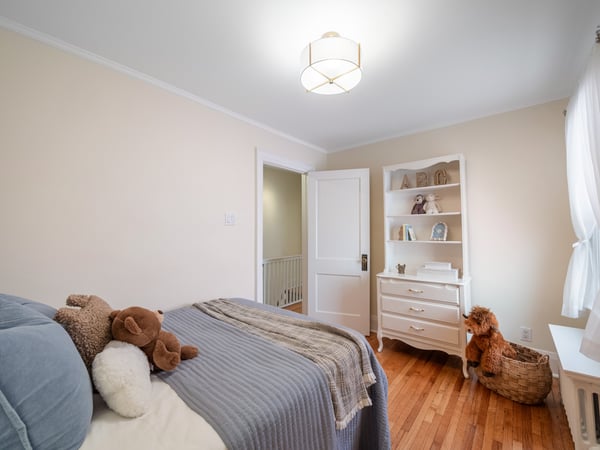 4 Kimbourne Ave., East York, ON