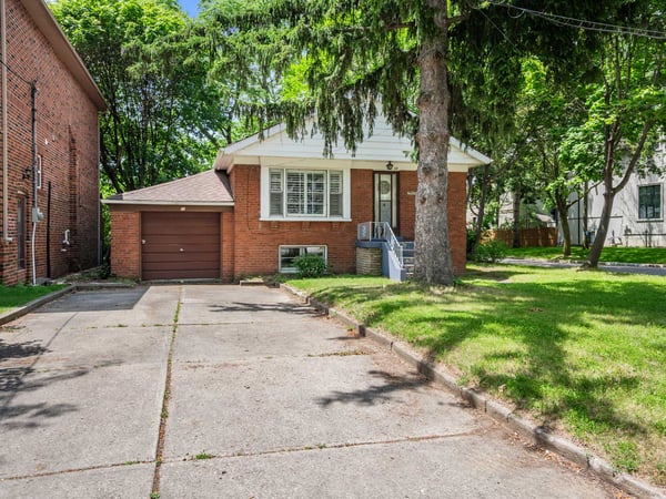 12 Graymar Ave., North York, ON