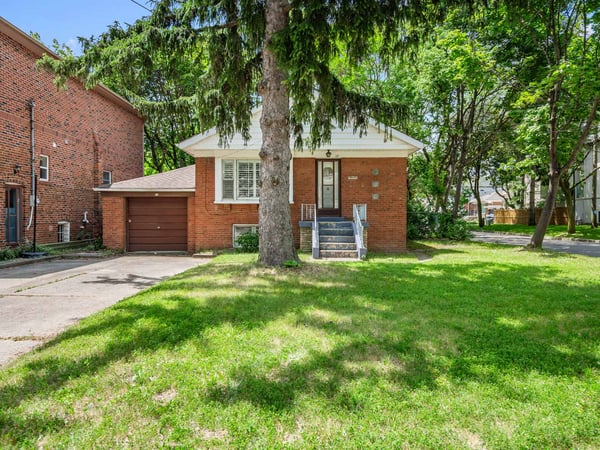 12 Graymar Ave., North York, ON