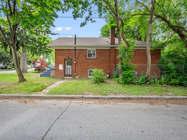 12 Graymar Ave., North York, ON
