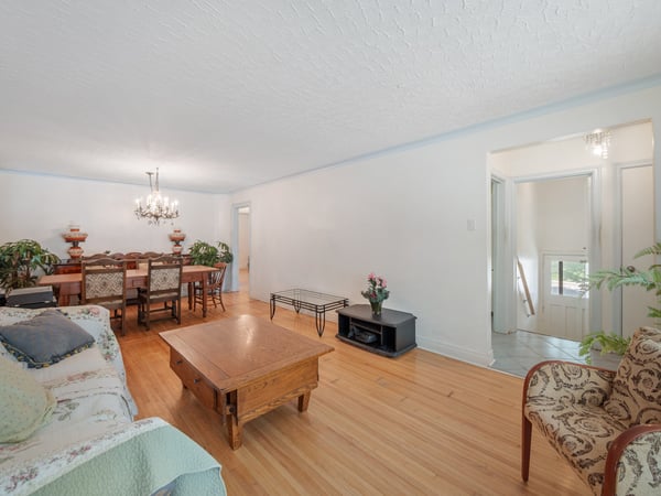 12 Graymar Ave., North York, ON