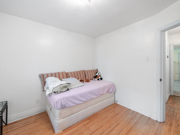 12 Graymar Ave., North York, ON