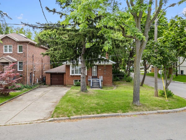 12 Graymar Ave., North York, ON
