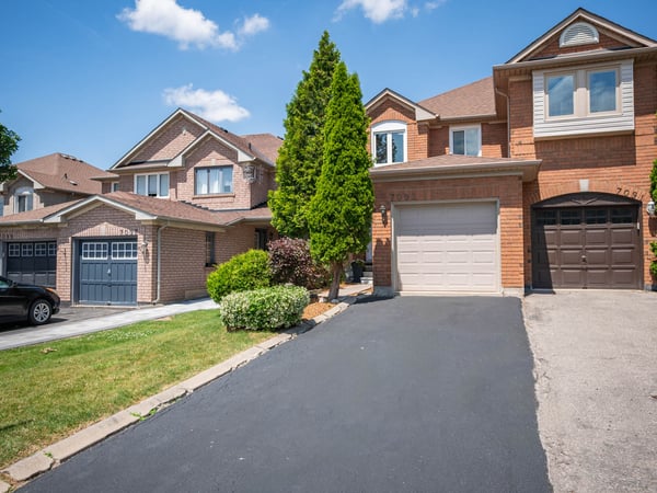 7093 Black Walnut Trl., Mississauga, ON