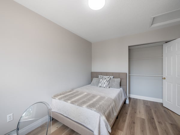 7093 Black Walnut Trl., Mississauga, ON