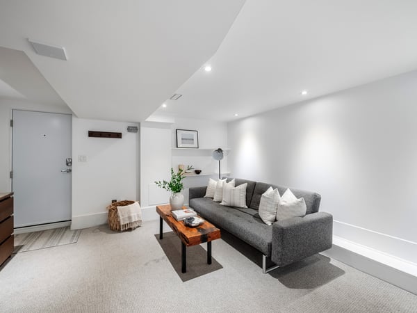 42 Arundel Ave., Toronto, ON