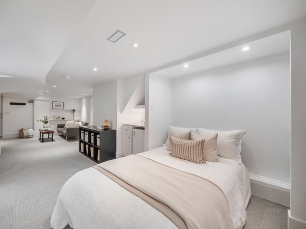 42 Arundel Ave., Toronto, ON