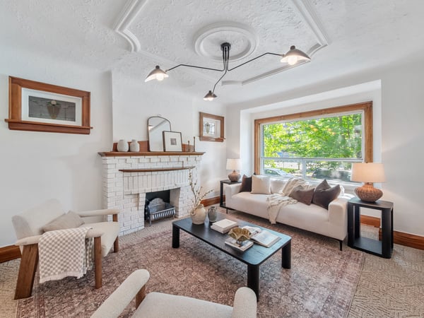 27 Lesmount Ave., East York, ON