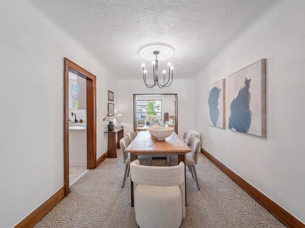 27 Lesmount Ave., East York, ON