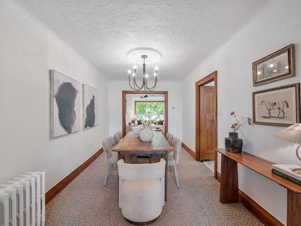 27 Lesmount Ave., East York, ON
