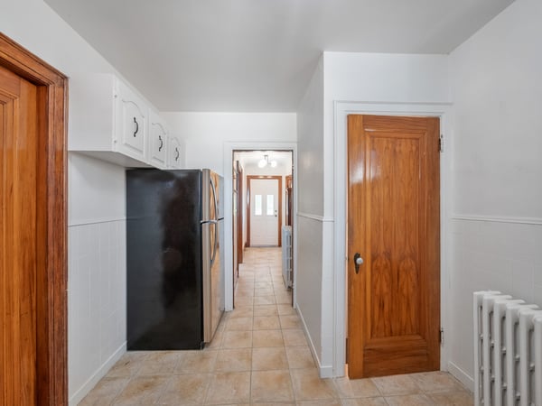 27 Lesmount Ave., East York, ON