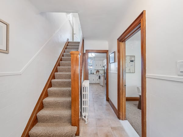 27 Lesmount Ave., East York, ON