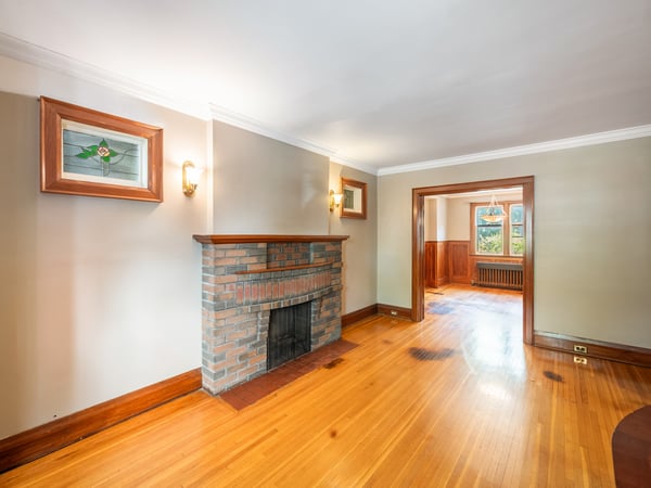 511 Donlands Ave., East York, ON