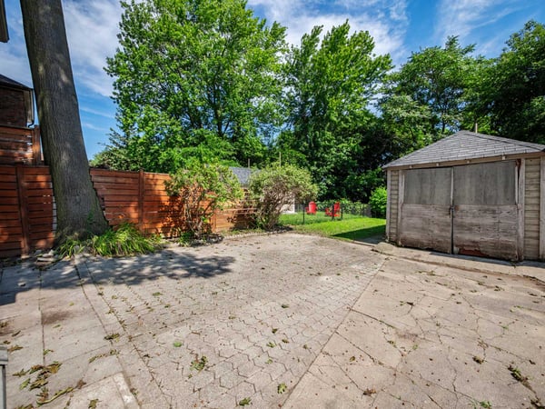 511 Donlands Ave., East York, ON