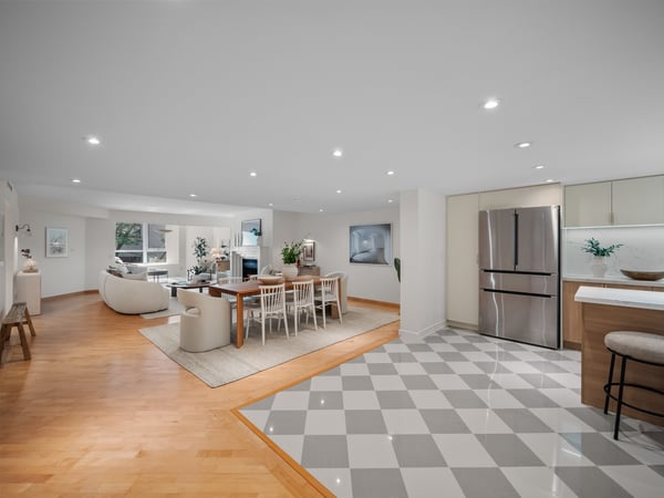 305-25 George St., Toronto, ON
