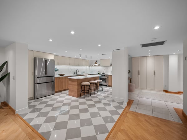 305-25 George St., Toronto, ON