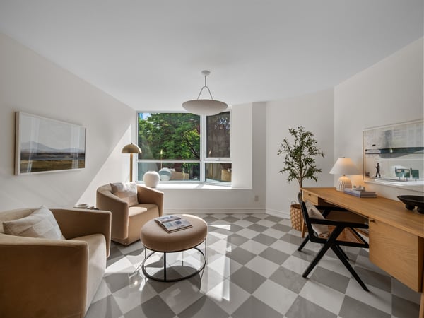 305-25 George St., Toronto, ON