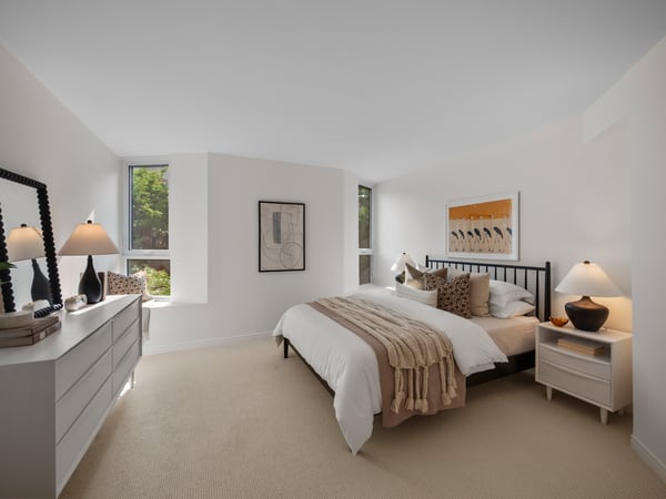305-25 George St., Toronto, ON