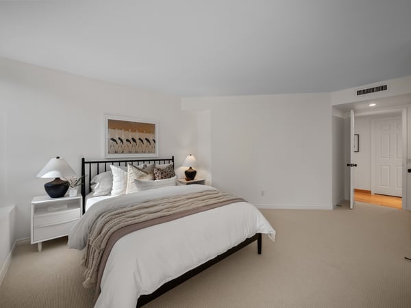 305-25 George St., Toronto, ON