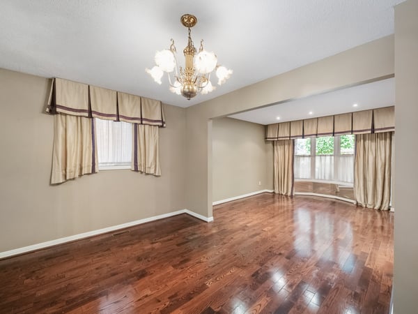 19 Jessica Gardens, Thornhill, ON