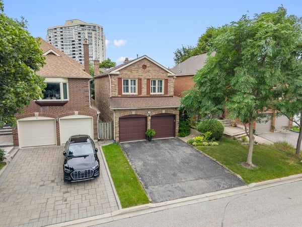 19 Jessica Gardens, Thornhill, ON