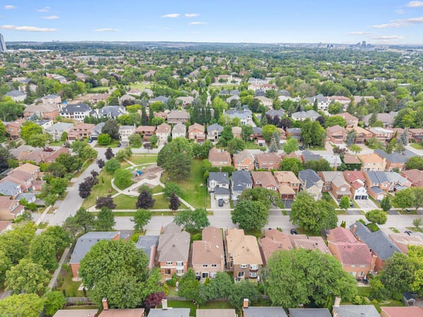 19 Jessica Gardens, Thornhill, ON