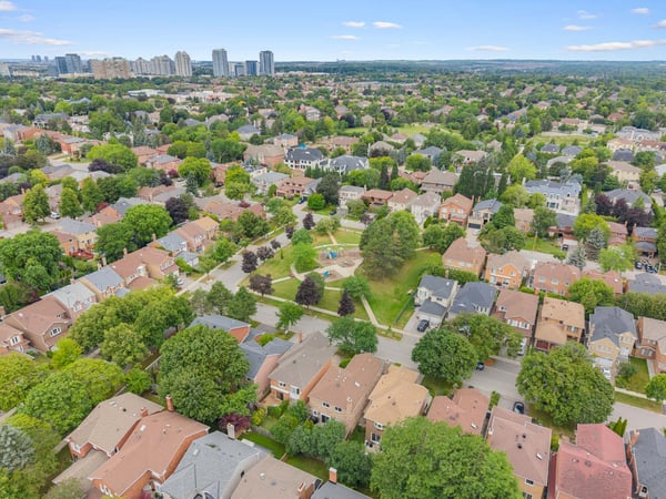 19 Jessica Gardens, Thornhill, ON