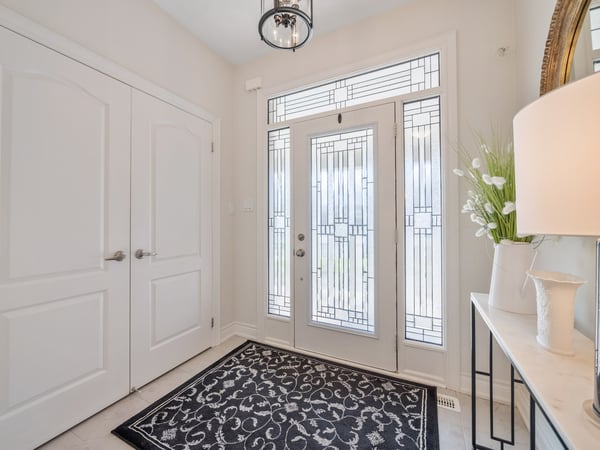 58 Sharonview Cres., East Gwillimbury, ON