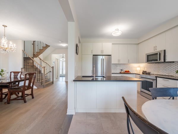 58 Sharonview Cres., East Gwillimbury, ON