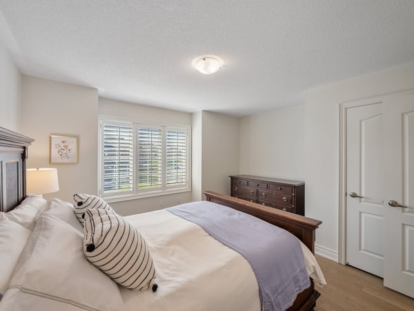 58 Sharonview Cres., East Gwillimbury, ON