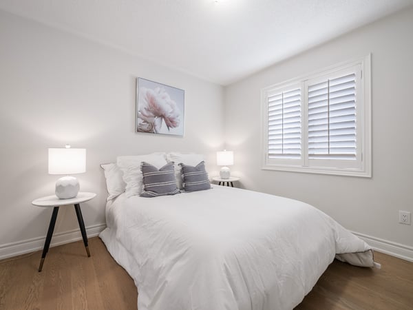 58 Sharonview Cres., East Gwillimbury, ON