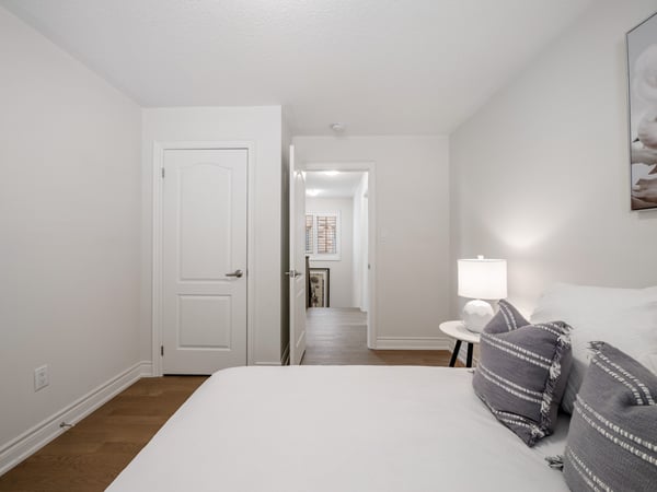 58 Sharonview Cres., East Gwillimbury, ON