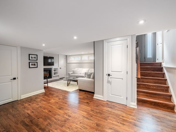 811 Three Seasons Dr., Newmarket, ON