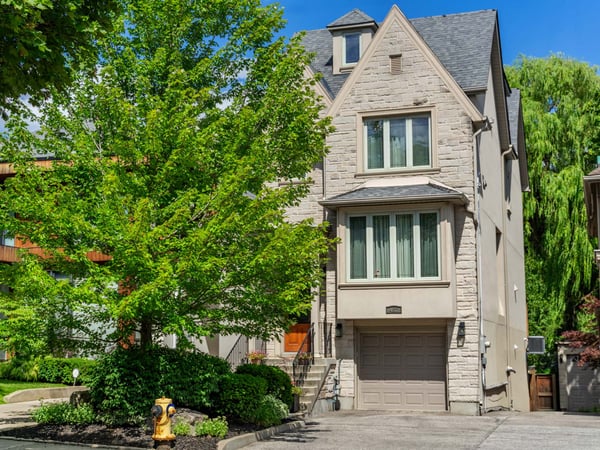 487 Spadina Rd., Toronto, ON