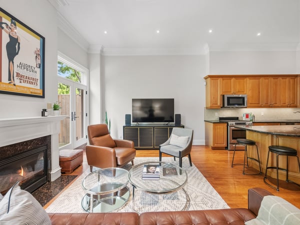 487 Spadina Rd., Toronto, ON