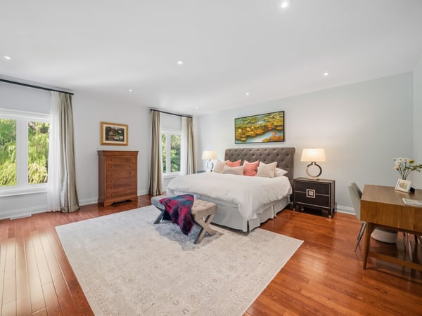 487 Spadina Rd., Toronto, ON